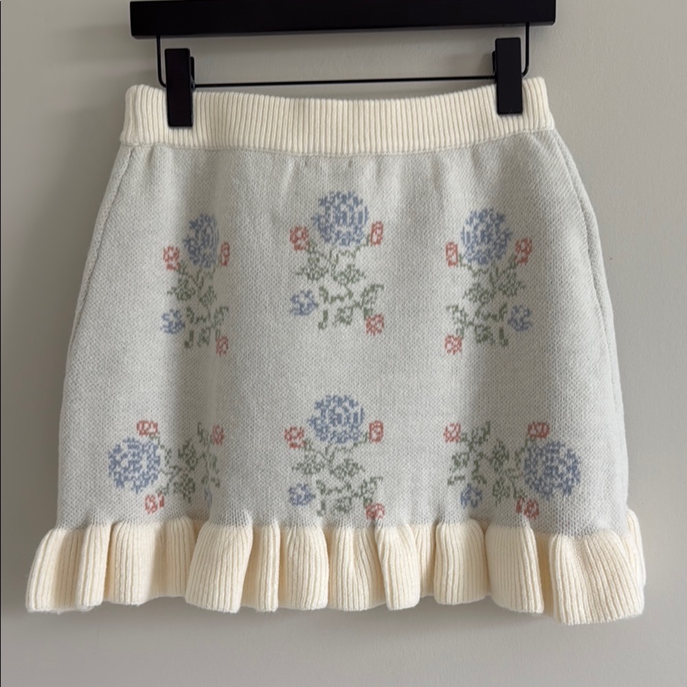 🆕🤍Mable Sweater Skirt - Picture 6 of 7